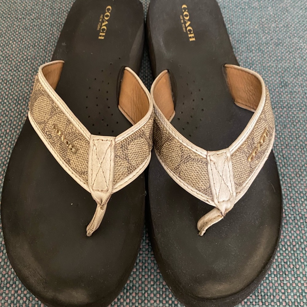 Coach Judy Sandals In Size 9.5B